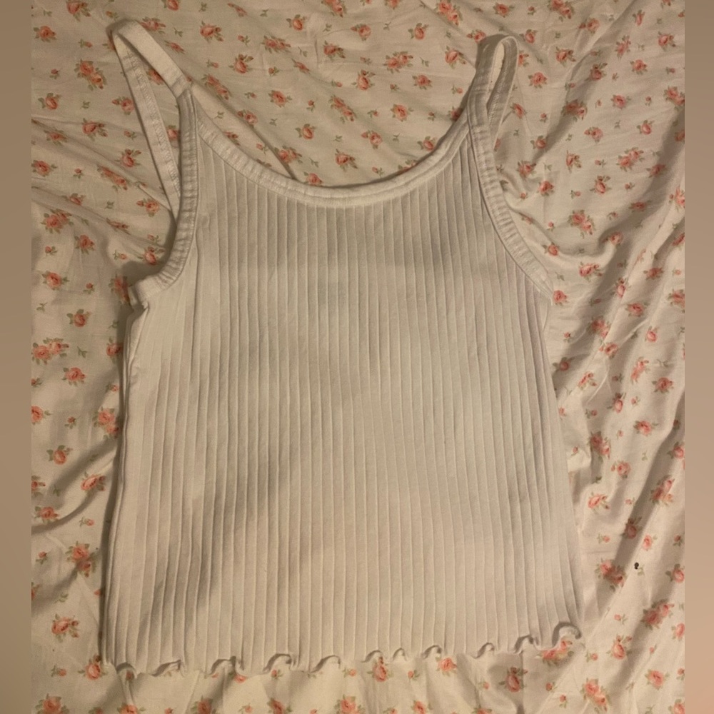 White Old Navy Tank top with ribbed bottom